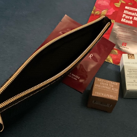 Sephora cosmetic pouch~free with purchase~🎁 - Picture 10 of 12
